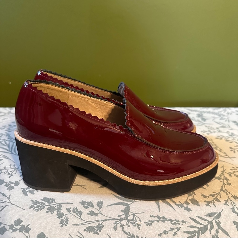 Eileen Fisher Harria Platform Maroon Red Patent Loafers size 7 - Picture 3 of 7